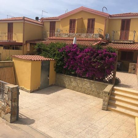 B&B Il Mirto Bianco San Giovanni Suergiu Ngoại thất bức ảnh