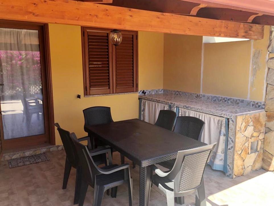 B&B Il Mirto Bianco San Giovanni Suergiu Ngoại thất bức ảnh