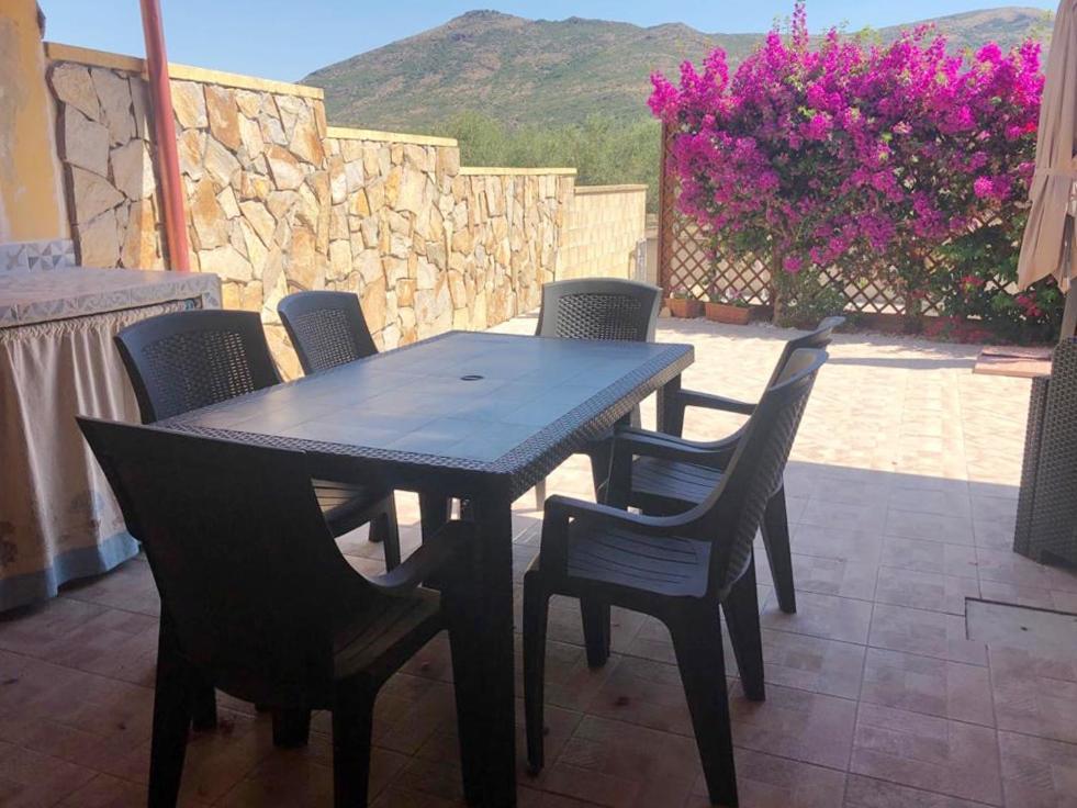 B&B Il Mirto Bianco San Giovanni Suergiu Ngoại thất bức ảnh