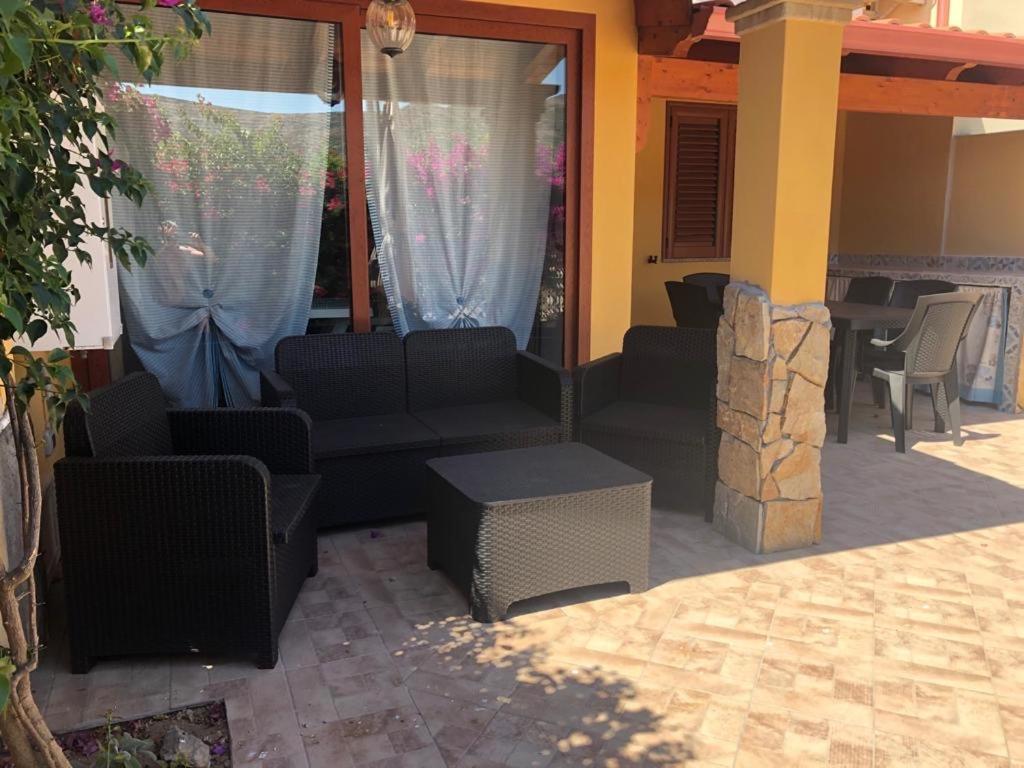 B&B Il Mirto Bianco San Giovanni Suergiu Ngoại thất bức ảnh